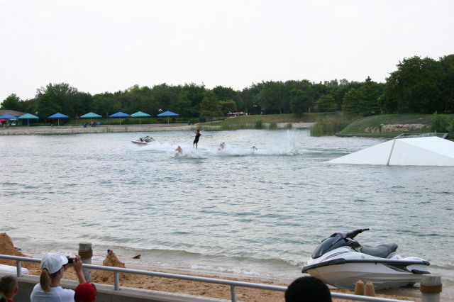 2005-06-23-SeaWorld-41-WaterSki-show.JPG