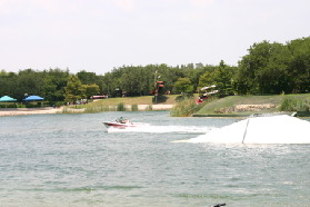 2005-06-23-SeaWorld-36-WaterSki-show.JPG