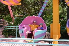 2005-06-23-SeaWorld-64-Chance-Dax.JPG
