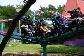 2005-06-23-SeaWorld-82-Suzi-Chance-Dax.JPG