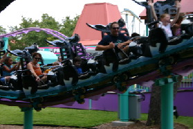 2005-06-23-SeaWorld-83-Suzi-Chance-Dax.JPG