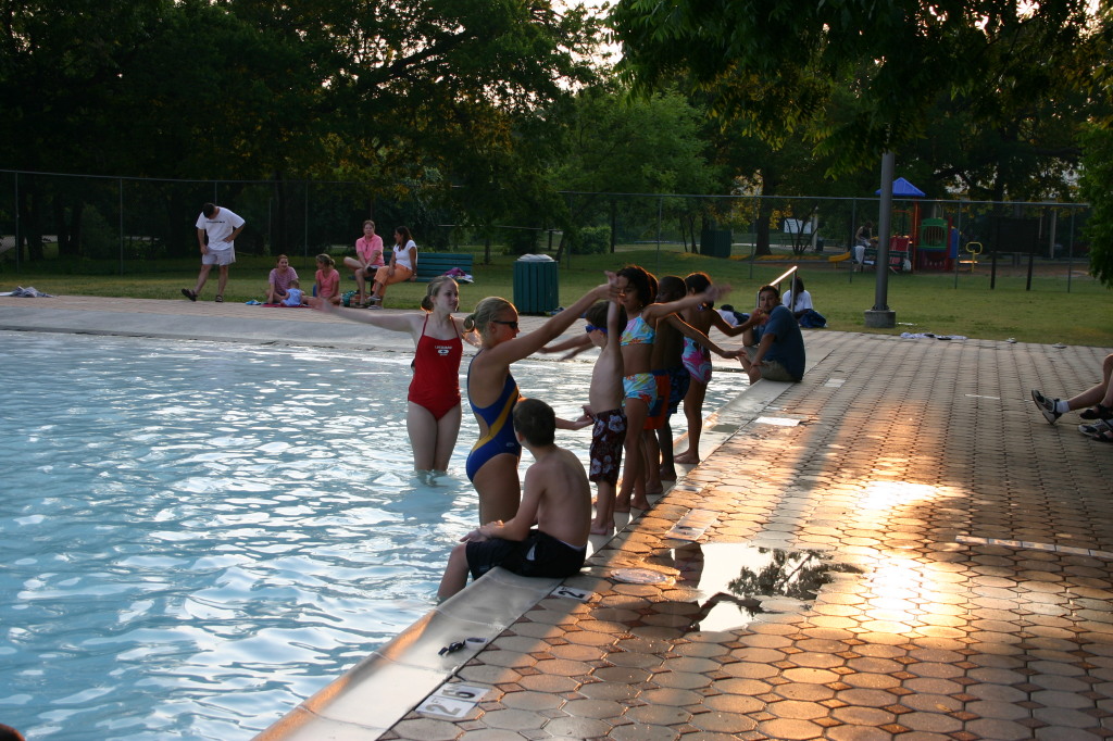 2005-06-21-Swimming-lessons-08-Chance-Dax.JPG