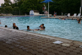 2005-06-21-Swimming-lessons-10-Chance-Dax.JPG