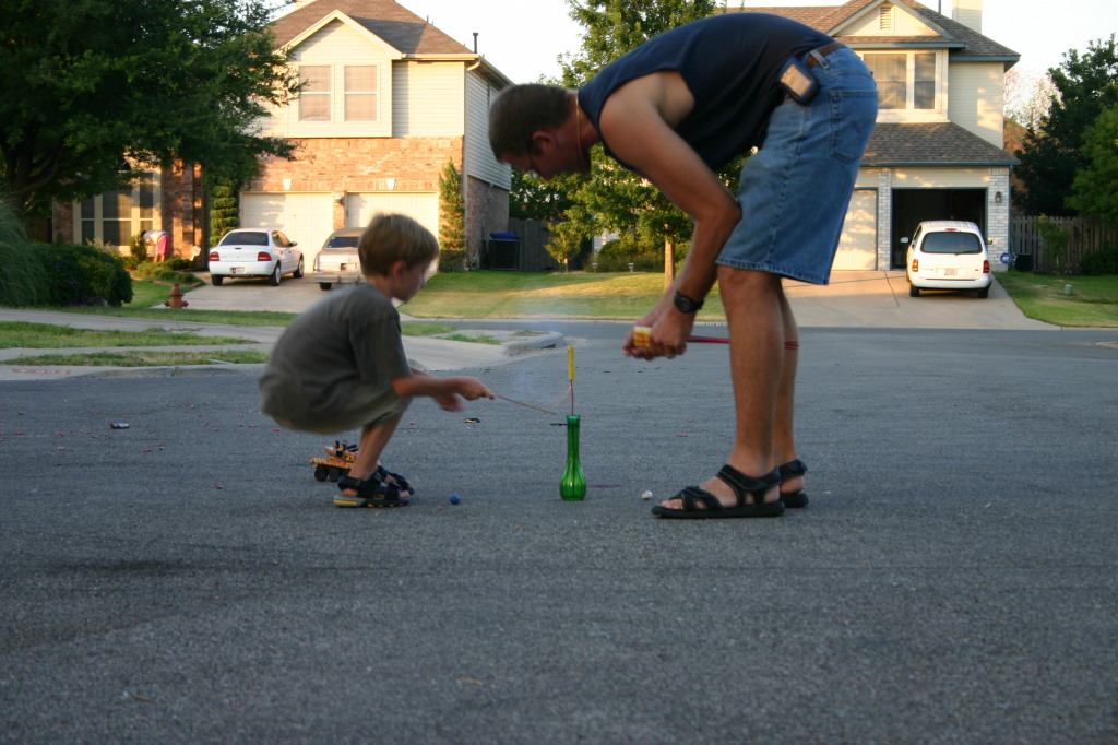 2005/07(July)/4th-of-July/1024x768_2005-07-04-July-Fourth-07-Travis-Chance.JPG