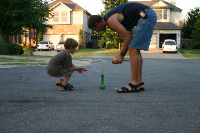 2005/07(July)/4th-of-July/640x480_2005-07-04-July-Fourth-07-Travis-Chance.JPG