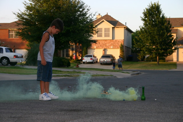 2005/07(July)/4th-of-July/640x480_2005-07-04-July-Fourth-13-Tanner.JPG