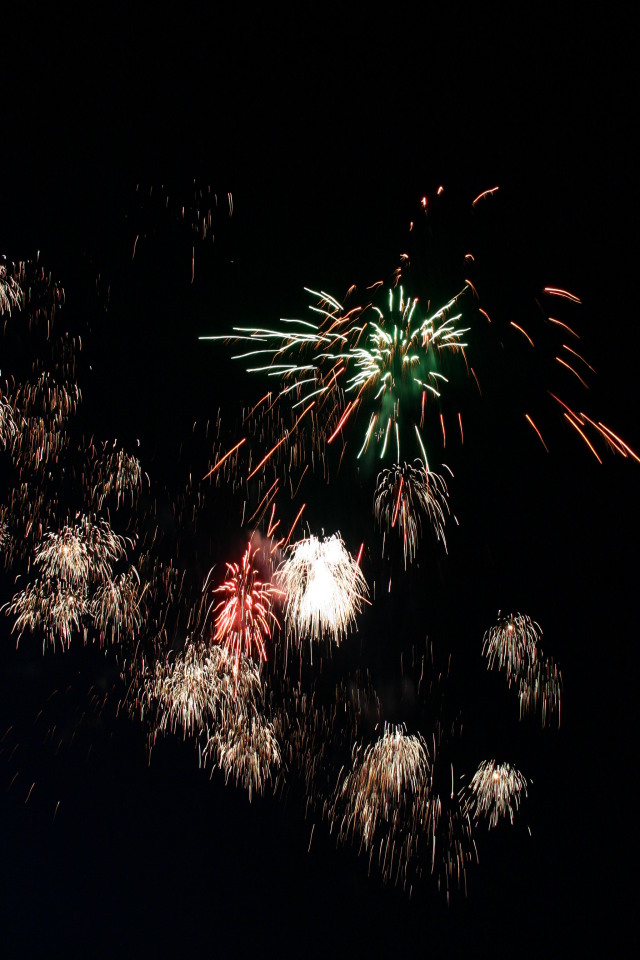 2005/07(July)/4th-of-July/640x480_2005-07-04-July-Fourth-44-fireworks.JPG