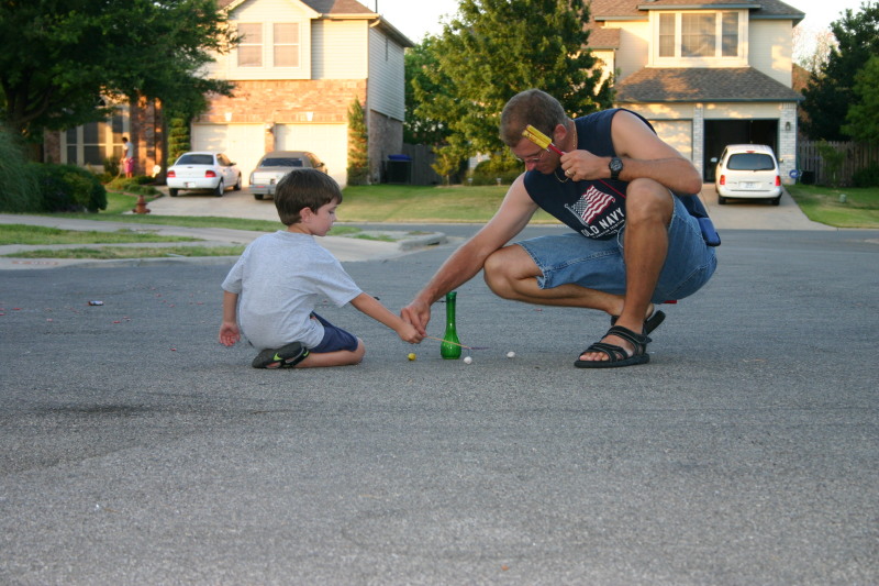 2005/07(July)/4th-of-July/800x600_2005-07-04-July-Fourth-15-Dax-Travis.JPG