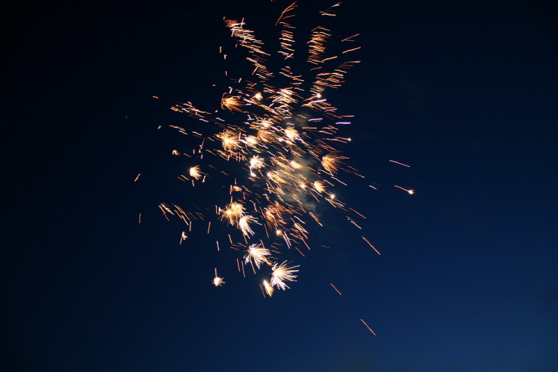 2005/07(July)/4th-of-July/800x600_2005-07-04-July-Fourth-34-fireworks.JPG