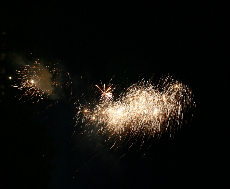 2005/07(July)/4th-of-July/800x600_2005-07-04-July-Fourth-46-fireworks.JPG