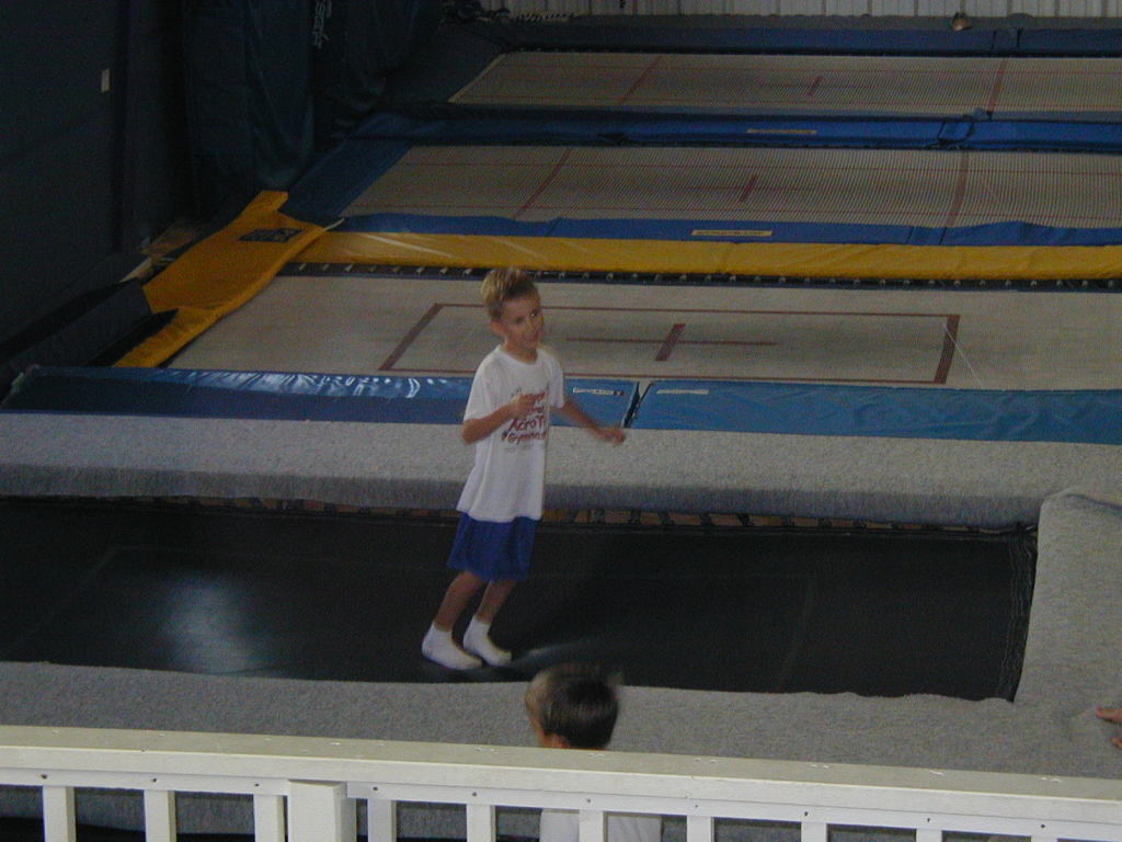 2005/07(July)/Chance-1st-day-of-School/1024x768_2004-07-18-Chance-1st-day-school-7-gymnastics.JPG