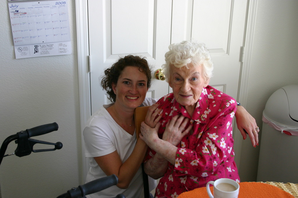 2005-07-09-Las-Vegas-20-Nana-Suzi.JPG