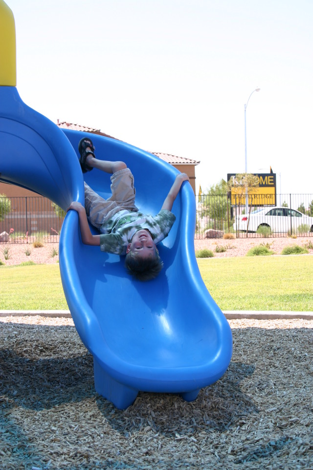 2005-07-09-Las-Vegas-07-Chance-playground.JPG