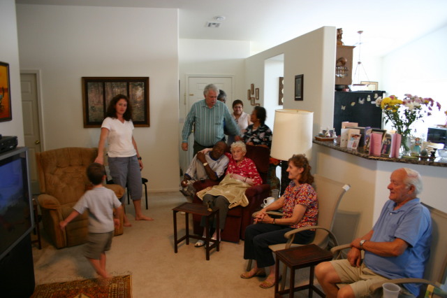2005-07-09-Las-Vegas-25-Nanas-87th-bday-party.JPG