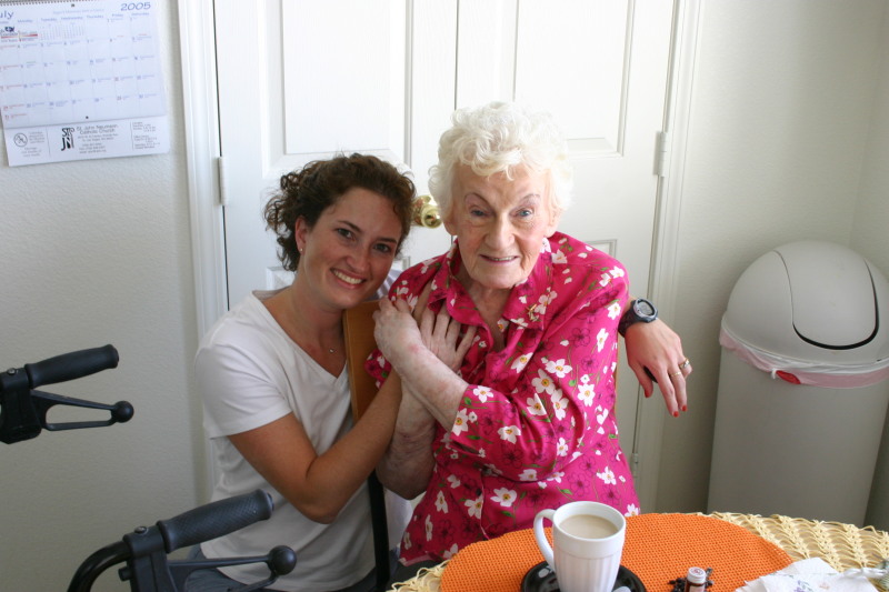 2005-07-09-Las-Vegas-19-Nana-Suzi.JPG