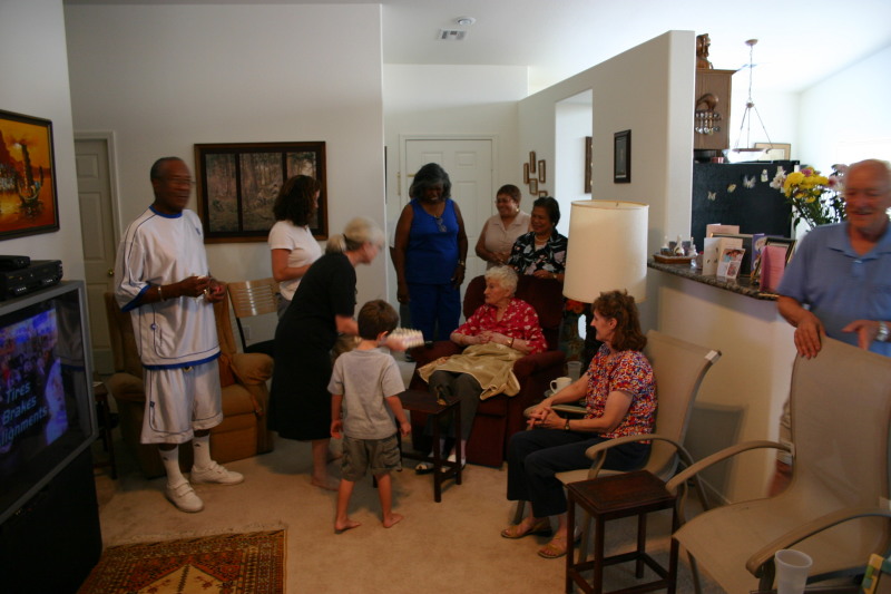2005-07-09-Las-Vegas-24-Nanas-87th-bday-party.JPG