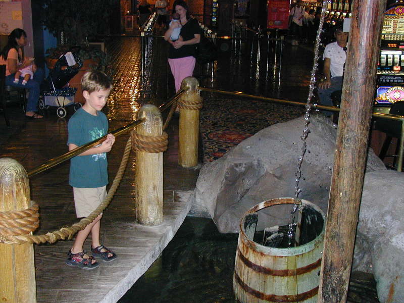 2005/07(July)/Las-Vegas/800x600_2005-07-11-Las-Vegas-06-Texas-Station-Chance.JPG