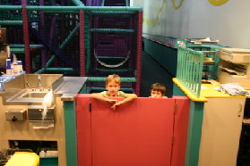2005-07-09-Las-Vegas-30-Chance-Dax-kids-area.JPG