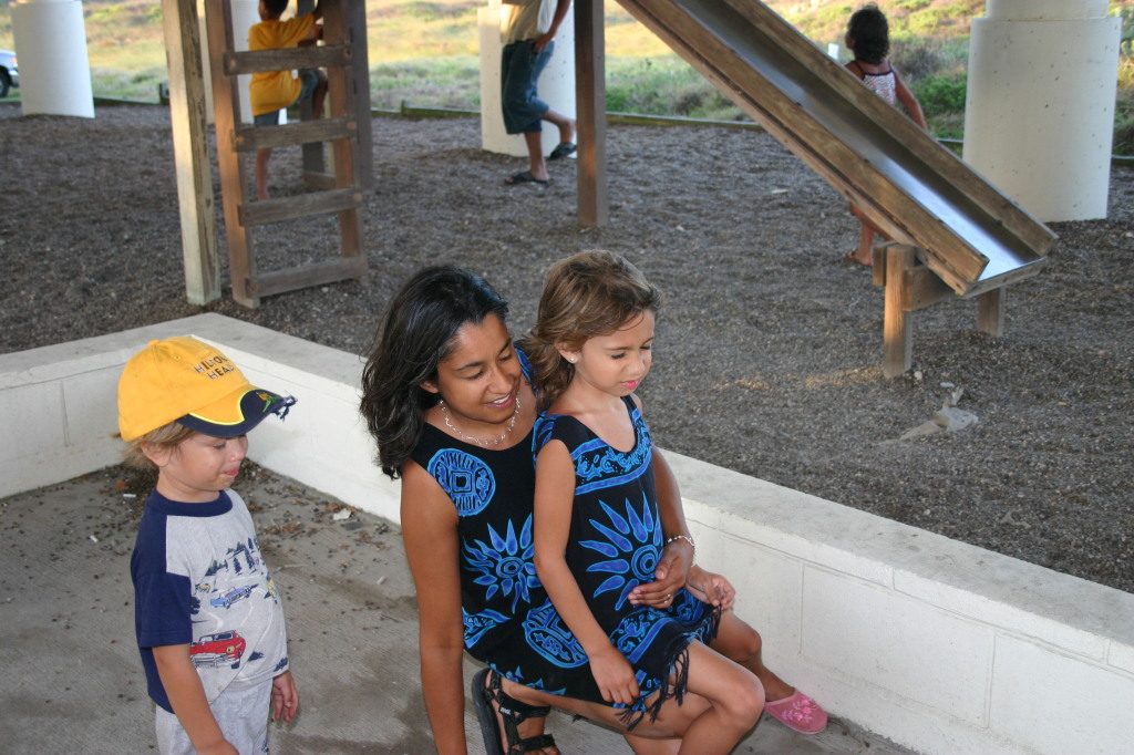 2005-07-02-Port-Aransas-60-Sachin-Kavita-Kalyani.jpg