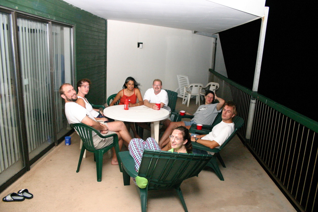 2005/07(July)/Port-Aransas/Day2/1024x768_2005-07-02-Port-Aransas-82-Ren-Suzi-Kavita-Doug-Marci-Kiffin-Doug.JPG