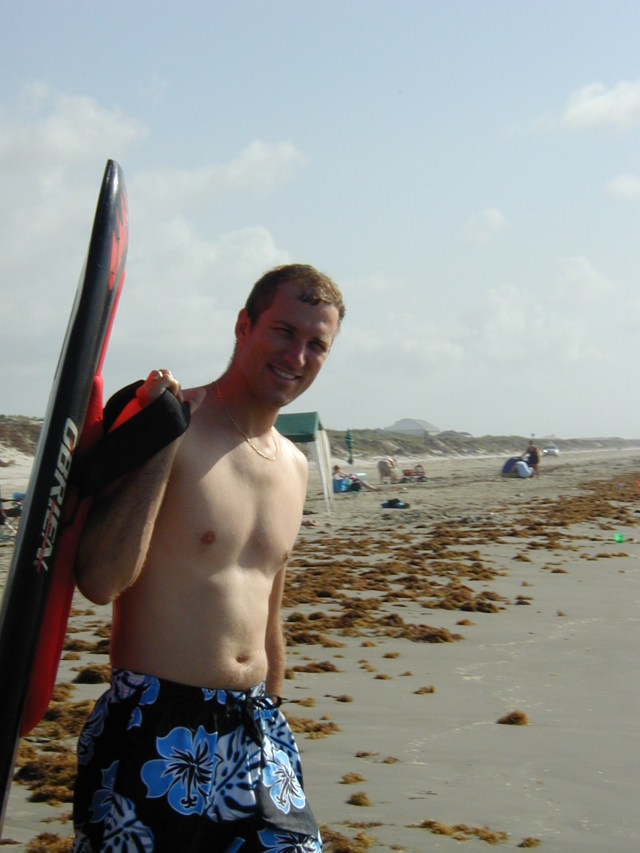 2005/07(July)/Port-Aransas/Day2/640x480_2005-07-02-Port-Aransas-02-Travis.JPG