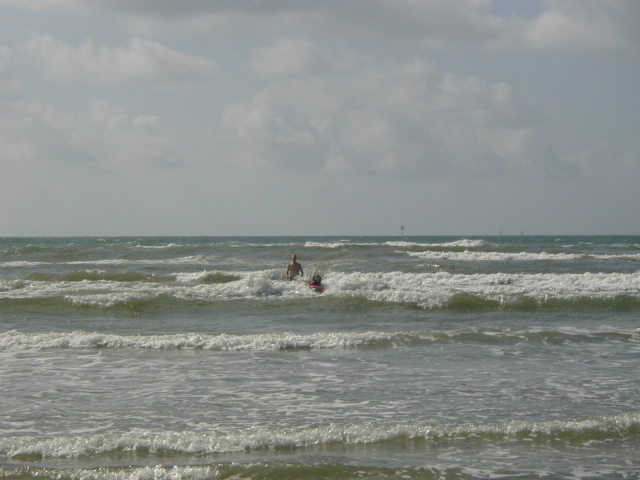 2005/07(July)/Port-Aransas/Day2/640x480_2005-07-02-Port-Aransas-21-Travis-Chance.JPG