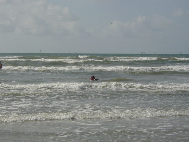 2005/07(July)/Port-Aransas/Day2/640x480_2005-07-02-Port-Aransas-23-Travis-Chance.JPG