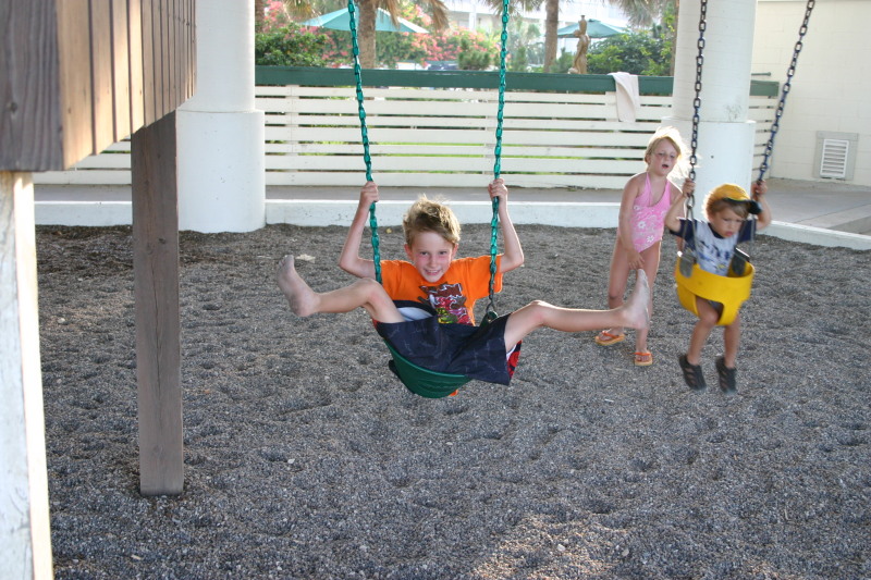2005-07-02-Port-Aransas-37-Chance-McKenzie-Sachin.jpg
