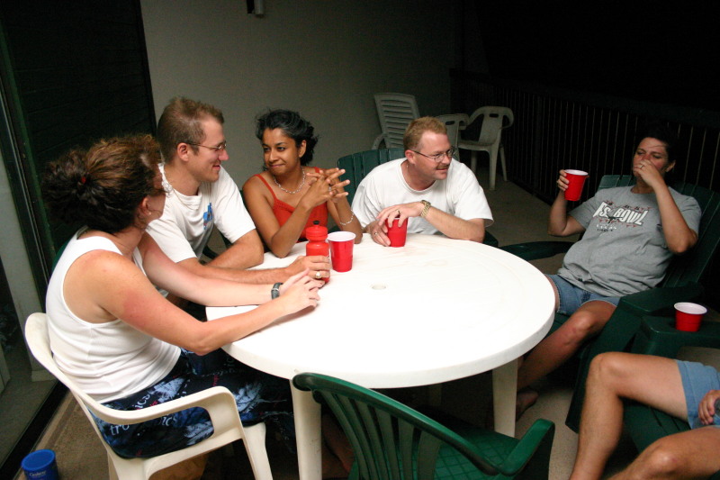 2005-07-02-Port-Aransas-78-Suzi-Travis-Kavita-Doug-Kiffin.JPG