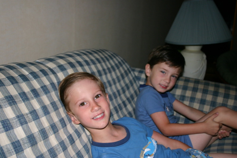 2005/07(July)/Port-Aransas/Day3/800x600_2005-07-03-Port-Aransas-61-Chance-Dax.JPG