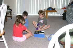 2005-07-03-Port-Aransas-02-Brittney-Dax-Chance.JPG