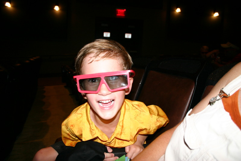 2005-07-01-SeaWorld-13-Haunted-4d-show-Chance.jpg