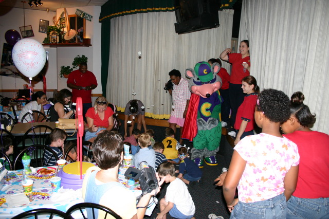 2005/08(August)/Baxter-bday/640x480_2005-08-06-Baxter-bday-5.JPG