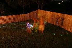 2005-08-06-Camping-at-Justins-house-40-glow-balls.JPG