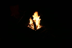 2005-08-06-Camping-at-Justins-house-43-fire.JPG
