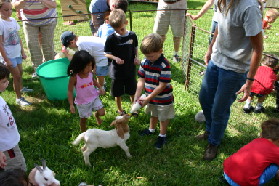 2005-08-13-Case-Birthday-05-animals-Chance.JPG