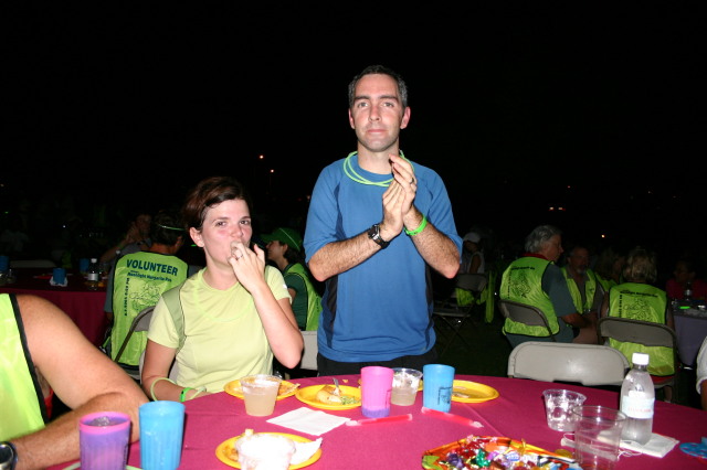 2005/08(August)/Margarita-Run/640x480_2005-08-04-MargaritaRun-4-Hillary-MikeMiller.JPG