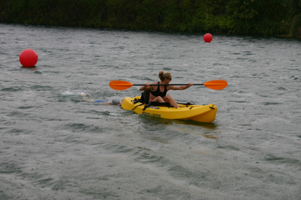 2005/08(August)/PureAustin-Swim-Run/1024x768_2005-08-04-PureAustin-swim-17-Suzi-dragged-by-Desiree-lightning.JPG