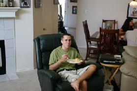 2005-08-28-Travis-35th-bday-05-Josh.JPG