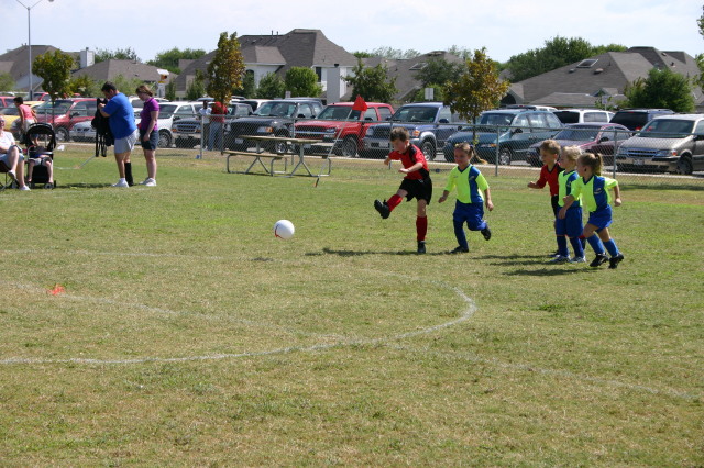 2005/09(September)/Chance-Soccer/640x480_2005-09-24-Soccer-0013-Chance.JPG