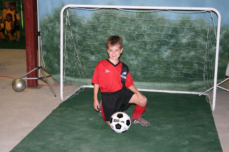 2005/09(September)/Chance-Soccer/800x600_2005-09-24-Soccer-0002-Matthew.JPG