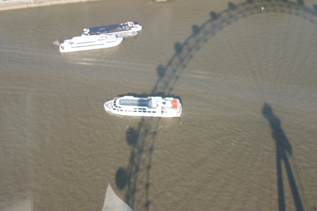2005-09-09-London-51-from-the-Eye-river-Thames.JPG