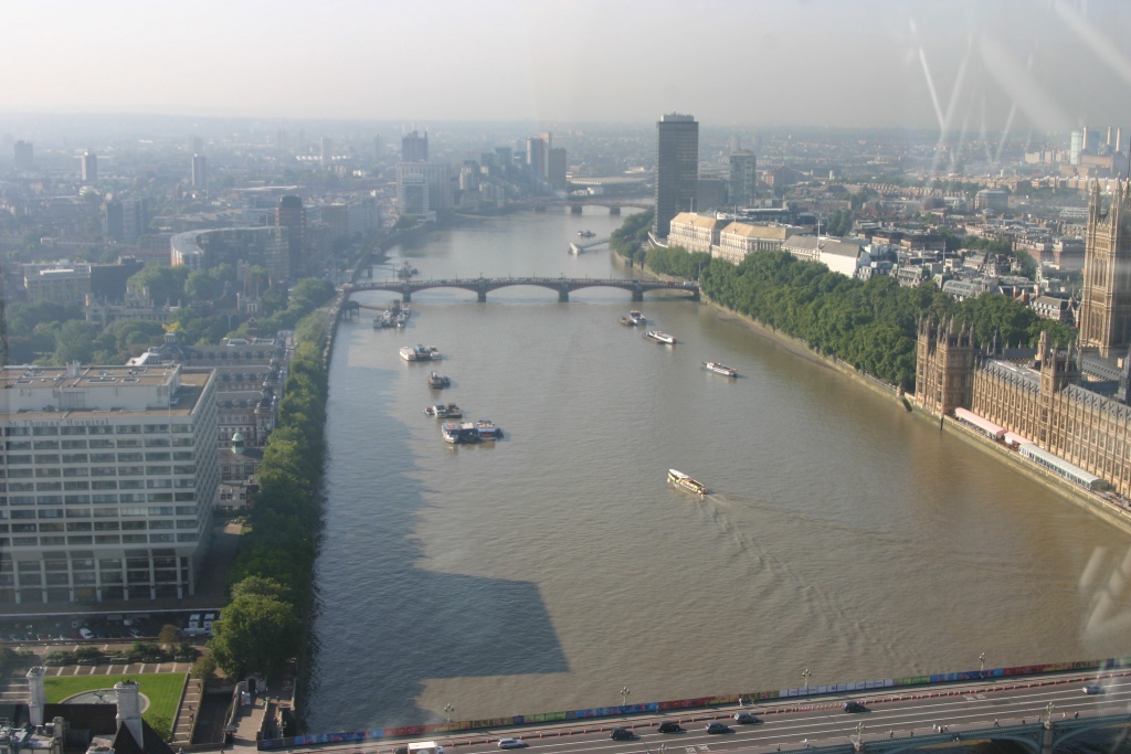 2005-09-09-London-52-from-the-Eye-river-Thames.JPG