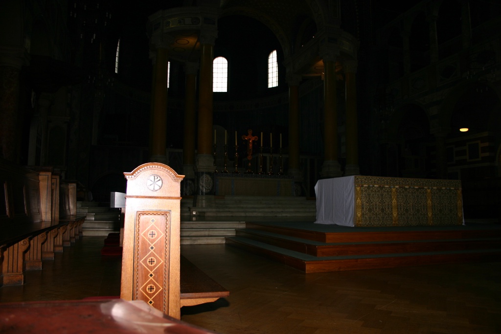 2005-09-10-London-181-Westminster-Cathedral.JPG