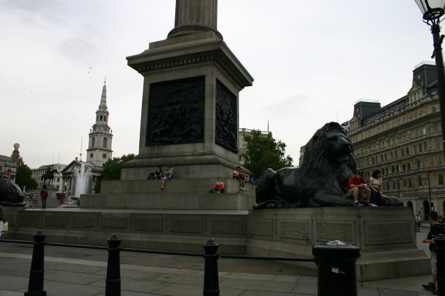 2005-09-06-London-09-Trafalgar-square.JPG
