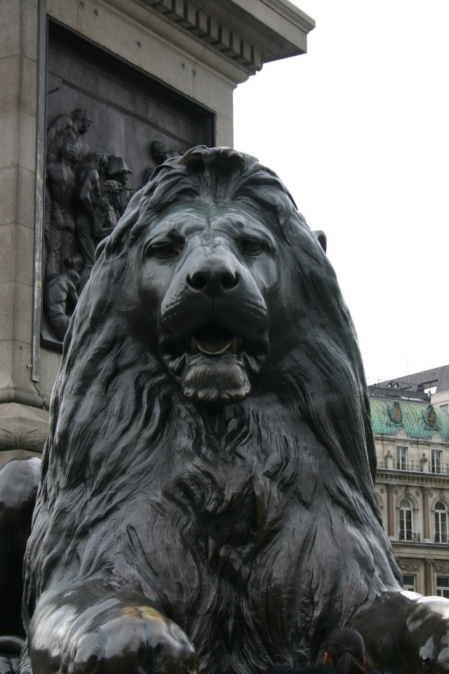 2005-09-06-London-21-Trafalgar-square.JPG