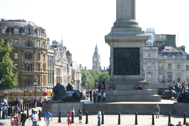 2005-09-08-London-13-Trafalgar-square.JPG