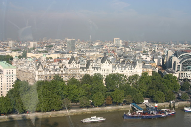 2005-09-09-London-15-from-the-Eye-Royal-HorseGuards.JPG