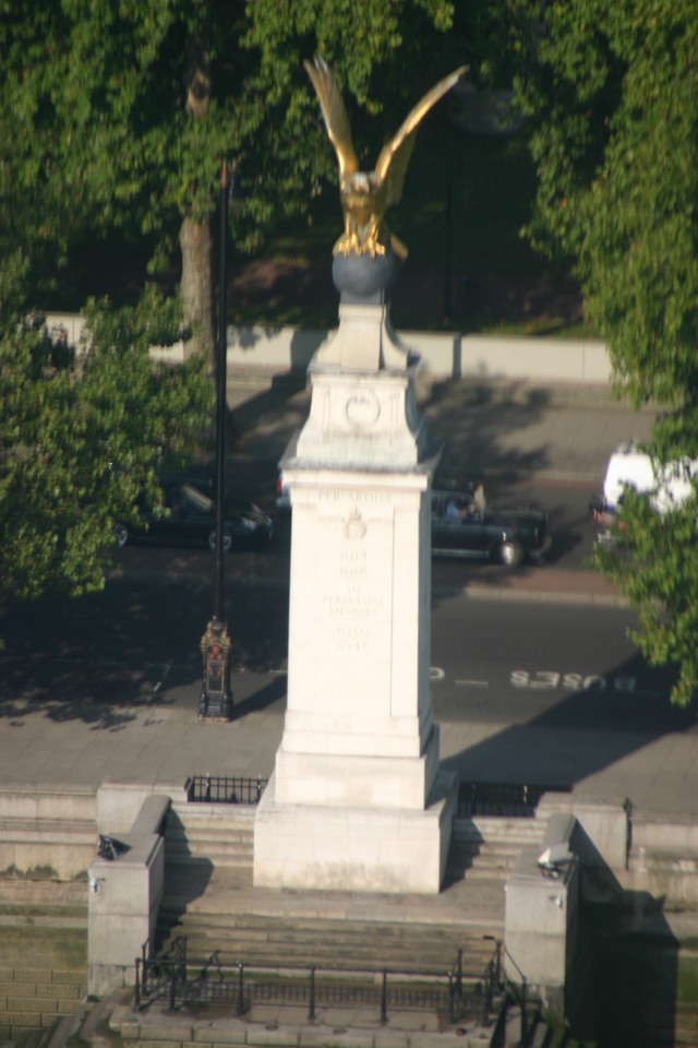 2005-09-09-London-16-from-the-Eye.JPG