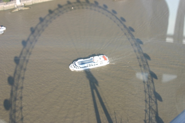 2005-09-09-London-49-from-the-Eye-river-Thames.JPG